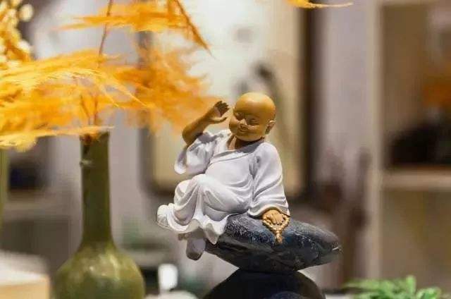 反复无常双重性格的人有哪些命理特点？